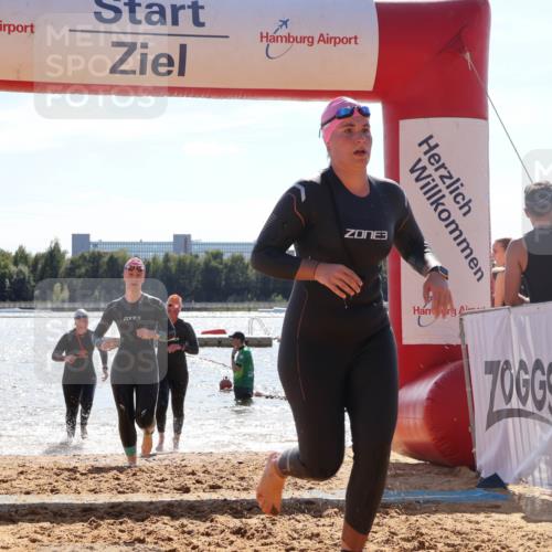 07.09.2025 - 19. Norderstedt Triathlon Luisa Fischer http://msf.ph/oto/8762001 07.09.2025 14:23:32 Schwimmen 437, 453, 1424, 1486, 1490 meine-sportfotos.de