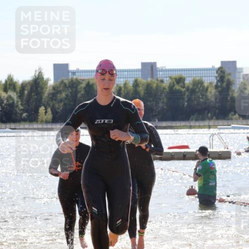 07.09.2025 - 19. Norderstedt Triathlon Luisa Fischer http://msf.ph/oto/8762006 07.09.2025 14:23:32 Schwimmen 437, 453, 1424, 1486, 1490 meine-sportfotos.de