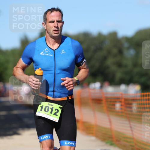 07.09.2025 - 19. Norderstedt Triathlon Michael Strokosch http://msf.ph/oto/8762013 07.09.2025 15:00:09 Laufen 411, 1012 meine-sportfotos.de