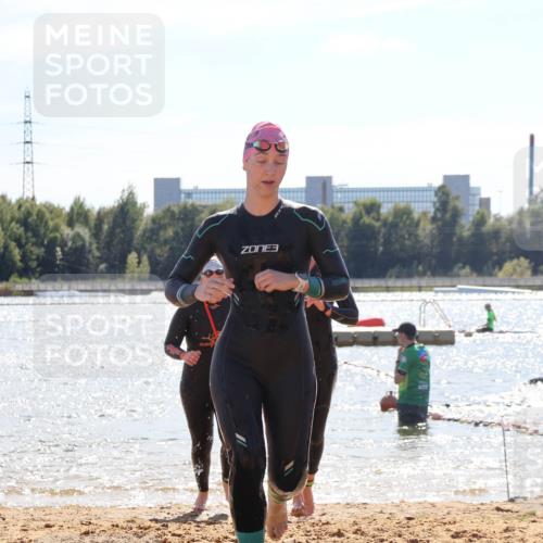 07.09.2025 - 19. Norderstedt Triathlon Luisa Fischer http://msf.ph/oto/8762014 07.09.2025 14:23:33 Schwimmen 437, 453, 1424, 1486, 1490 meine-sportfotos.de