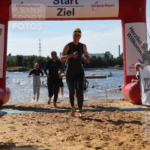 07.09.2025 - 19. Norderstedt Triathlon Luisa Fischer http://msf.ph/oto/8762015 07.09.2025 12:10:41 Schwimmen 262, 266, 759, 1214, 1262, 1269, 1477 meine-sportfotos.de