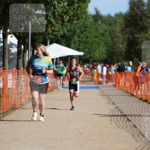 07.09.2025 - 19. Norderstedt Triathlon Michael Strokosch http://msf.ph/oto/8762033 07.09.2025 10:46:27 Laufen 60, 1112 meine-sportfotos.de