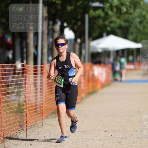07.09.2025 - 19. Norderstedt Triathlon Michael Strokosch http://msf.ph/oto/8762039 07.09.2025 11:15:31 Laufen 122 meine-sportfotos.de