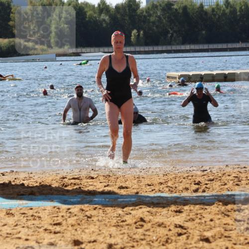07.09.2025 - 19. Norderstedt Triathlon Luisa Fischer http://msf.ph/oto/8762109 07.09.2025 12:10:47 Schwimmen 262, 266, 759, 1214, 1262, 1269, 1362, 1477 meine-sportfotos.de
