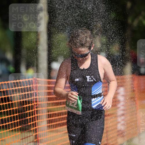 07.09.2025 - 19. Norderstedt Triathlon Michael Strokosch http://msf.ph/oto/8762111 07.09.2025 11:15:35 Laufen 122 meine-sportfotos.de