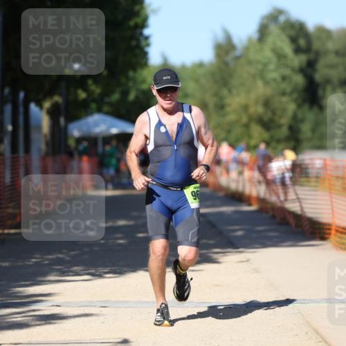 07.09.2025 - 19. Norderstedt Triathlon Michael Strokosch http://msf.ph/oto/8762143 07.09.2025 15:00:17 Laufen 963, 999 meine-sportfotos.de