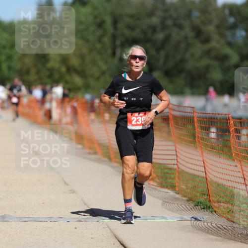 07.09.2025 - 19. Norderstedt Triathlon Michael Strokosch http://msf.ph/oto/8762172 07.09.2025 13:17:58 Laufen 239, 1216 meine-sportfotos.de