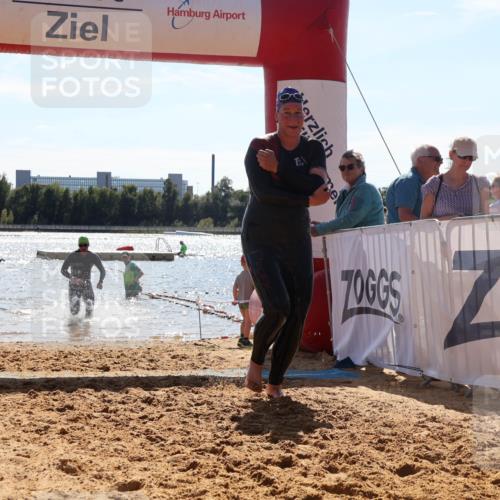 07.09.2025 - 19. Norderstedt Triathlon Luisa Fischer http://msf.ph/oto/8762211 07.09.2025 14:26:02 Schwimmen 1492, 1509 meine-sportfotos.de