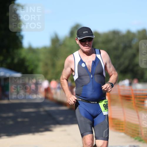 07.09.2025 - 19. Norderstedt Triathlon Michael Strokosch http://msf.ph/oto/8762212 07.09.2025 15:00:19 Laufen 963, 999 meine-sportfotos.de