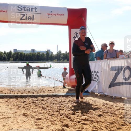07.09.2025 - 19. Norderstedt Triathlon Luisa Fischer http://msf.ph/oto/8762214 07.09.2025 14:26:02 Schwimmen 1492, 1509 meine-sportfotos.de