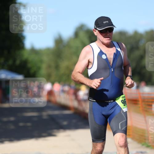 07.09.2025 - 19. Norderstedt Triathlon Michael Strokosch http://msf.ph/oto/8762227 07.09.2025 15:00:19 Laufen 963, 999 meine-sportfotos.de