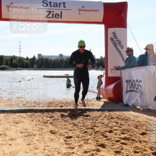 07.09.2025 - 19. Norderstedt Triathlon Luisa Fischer http://msf.ph/oto/8762256 07.09.2025 14:26:07 Schwimmen 1492, 1509 meine-sportfotos.de