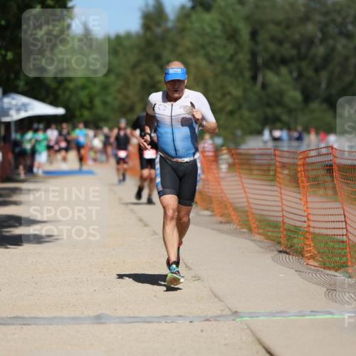 07.09.2025 - 19. Norderstedt Triathlon Michael Strokosch http://msf.ph/oto/8762268 07.09.2025 13:18:08 Laufen 241 meine-sportfotos.de