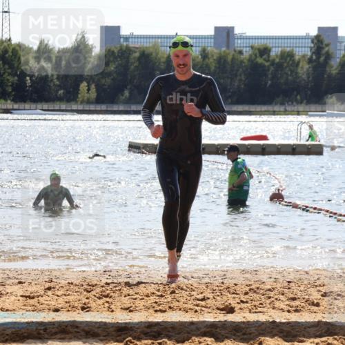 07.09.2025 - 19. Norderstedt Triathlon Luisa Fischer http://msf.ph/oto/8762271 07.09.2025 14:26:32 Schwimmen 1488 meine-sportfotos.de
