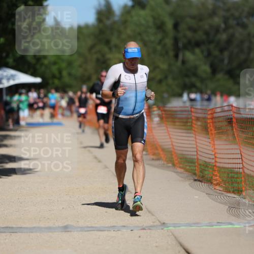 07.09.2025 - 19. Norderstedt Triathlon Michael Strokosch http://msf.ph/oto/8762281 07.09.2025 13:18:09 Laufen 241 meine-sportfotos.de