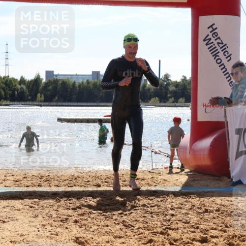 07.09.2025 - 19. Norderstedt Triathlon Luisa Fischer http://msf.ph/oto/8762297 07.09.2025 14:26:33 Schwimmen 1488 meine-sportfotos.de