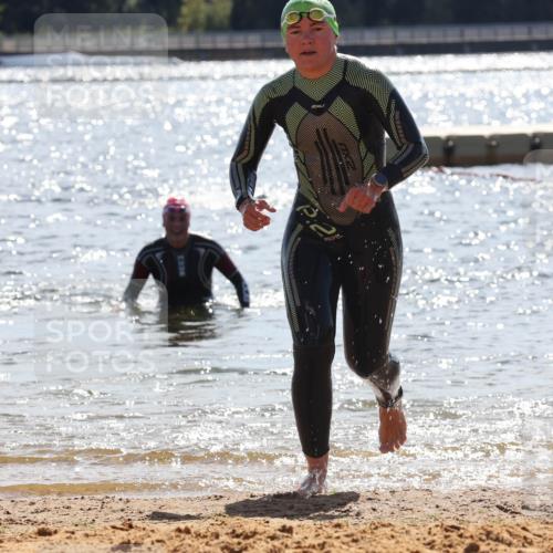 07.09.2025 - 19. Norderstedt Triathlon Luisa Fischer http://msf.ph/oto/8762306 07.09.2025 14:26:40 Schwimmen 448, 1488 meine-sportfotos.de