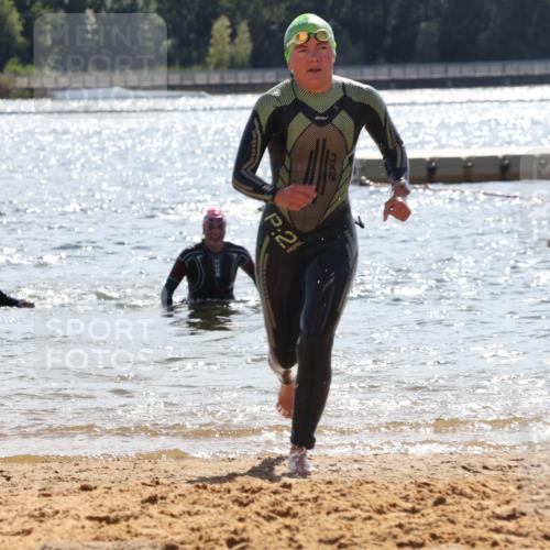 07.09.2025 - 19. Norderstedt Triathlon Luisa Fischer http://msf.ph/oto/8762309 07.09.2025 14:26:40 Schwimmen 448, 1488 meine-sportfotos.de
