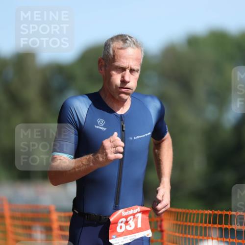 07.09.2025 - 19. Norderstedt Triathlon Michael Strokosch http://msf.ph/oto/8762316 07.09.2025 12:08:36 Laufen 837 meine-sportfotos.de