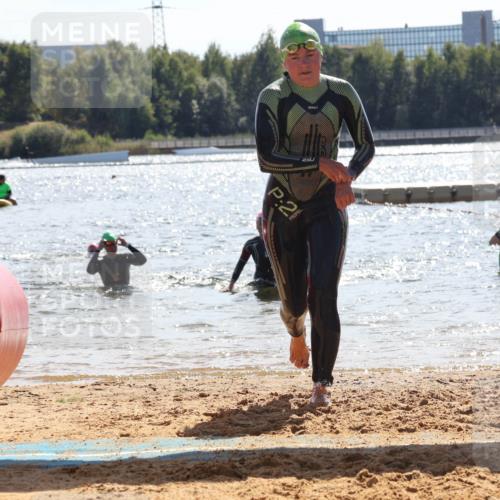 07.09.2025 - 19. Norderstedt Triathlon Luisa Fischer http://msf.ph/oto/8762330 07.09.2025 14:26:41 Schwimmen 448, 1488 meine-sportfotos.de