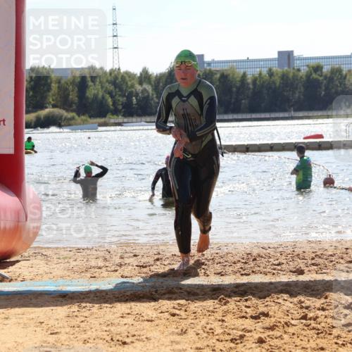 07.09.2025 - 19. Norderstedt Triathlon Luisa Fischer http://msf.ph/oto/8762332 07.09.2025 14:26:42 Schwimmen 448, 1488 meine-sportfotos.de