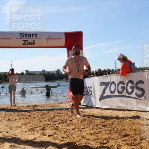 07.09.2025 - 19. Norderstedt Triathlon Luisa Fischer http://msf.ph/oto/8762345 07.09.2025 12:11:04 Schwimmen 145, 183, 712, 1238, 1283 meine-sportfotos.de