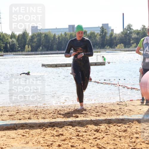 07.09.2025 - 19. Norderstedt Triathlon Luisa Fischer http://msf.ph/oto/8762396 07.09.2025 14:26:51 Schwimmen 448, 887, 1495 meine-sportfotos.de