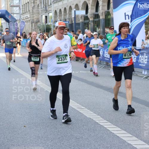 07.09.2025 - BARMER Alsterlauf Strokosch-Dieckow http://msf.ph/oto/8762397 07.09.2025 10:12:25 Ziel 2041, 2432, 2462, 2649, 3182, 3448, 3486, 3580, 3880, 3973, 4100, 4136, 4175, 4280, 4397, 4462, 4789, 4792, 4852, 5732, 5865, 5897, 5919, 8046, 8058, 8060, 8061, 8125, 8357 meine-sportfotos.de