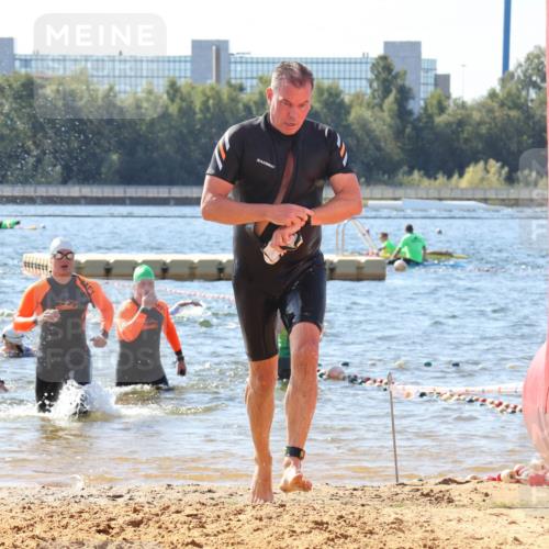 07.09.2025 - 19. Norderstedt Triathlon Luisa Fischer http://msf.ph/oto/8762409 07.09.2025 12:11:14 Schwimmen 145, 712, 781, 1238, 1317 meine-sportfotos.de