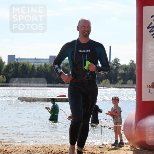 07.09.2025 - 19. Norderstedt Triathlon Luisa Fischer http://msf.ph/oto/8762425 07.09.2025 14:27:22 Schwimmen 1494 meine-sportfotos.de