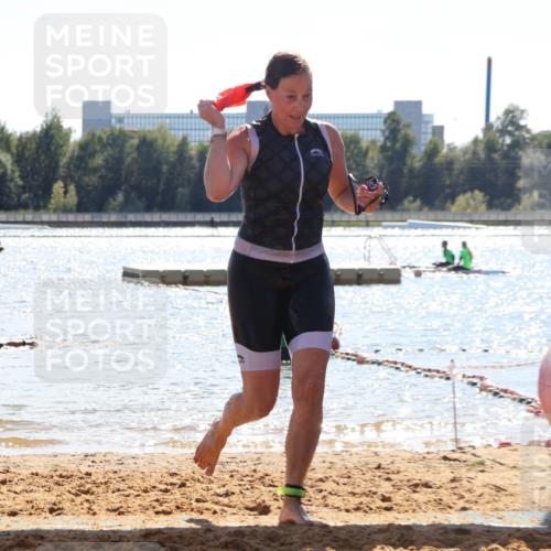 07.09.2025 - 19. Norderstedt Triathlon Luisa Fischer http://msf.ph/oto/8762447 07.09.2025 14:28:33 Schwimmen 461 meine-sportfotos.de
