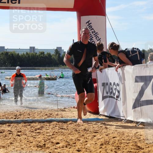 07.09.2025 - 19. Norderstedt Triathlon Luisa Fischer http://msf.ph/oto/8762449 07.09.2025 12:11:16 Schwimmen 712, 781, 1238, 1317 meine-sportfotos.de
