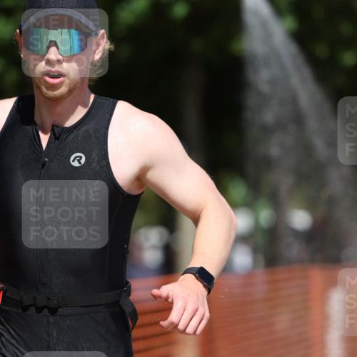 07.09.2025 - 19. Norderstedt Triathlon Michael Strokosch http://msf.ph/oto/8762454 07.09.2025 12:56:37 Laufen 754, 816, 1243, 1373 meine-sportfotos.de