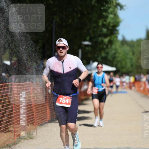 07.09.2025 - 19. Norderstedt Triathlon Michael Strokosch http://msf.ph/oto/8762463 07.09.2025 12:56:38 Laufen 754, 816, 1243, 1373 meine-sportfotos.de