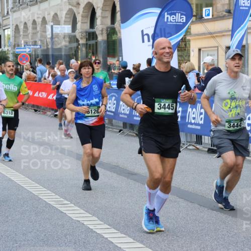 07.09.2025 - BARMER Alsterlauf Strokosch-Dieckow http://msf.ph/oto/8762474 07.09.2025 10:12:24 Ziel 2041, 2432, 2462, 2649, 3182, 3448, 3486, 3880, 3973, 4100, 4136, 4175, 4280, 4397, 4789, 4792, 4852, 5732, 5865, 5897, 5919, 8046, 8058, 8060, 8061, 8125, 8357 meine-sportfotos.de