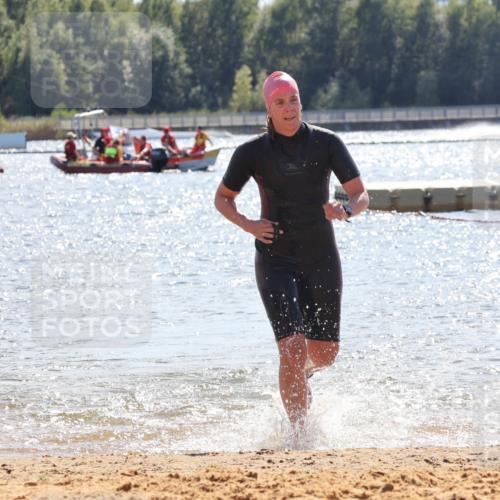 07.09.2025 - 19. Norderstedt Triathlon Luisa Fischer http://msf.ph/oto/8762487 07.09.2025 14:28:44 Schwimmen 387, 461 meine-sportfotos.de