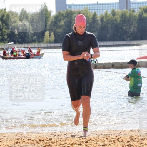 07.09.2025 - 19. Norderstedt Triathlon Luisa Fischer http://msf.ph/oto/8762502 07.09.2025 14:28:45 Schwimmen 387, 461 meine-sportfotos.de