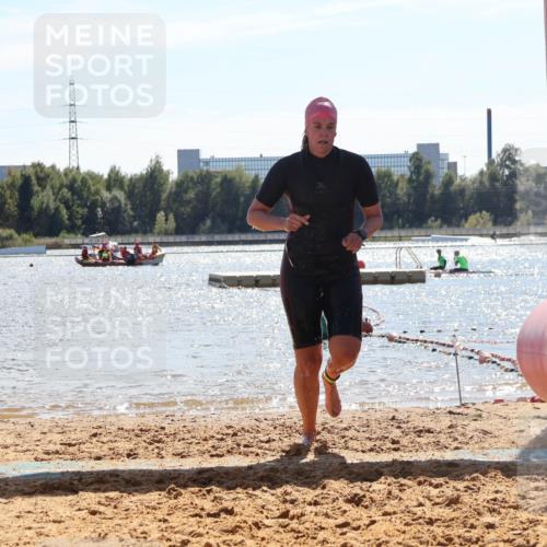07.09.2025 - 19. Norderstedt Triathlon Luisa Fischer http://msf.ph/oto/8762522 07.09.2025 14:28:46 Schwimmen 387 meine-sportfotos.de