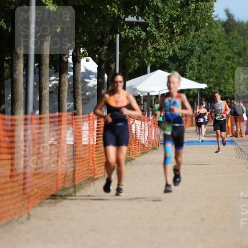 07.09.2025 - 19. Norderstedt Triathlon Michael Strokosch http://msf.ph/oto/8762525 07.09.2025 10:46:52 Laufen 106, 646, 1144 meine-sportfotos.de