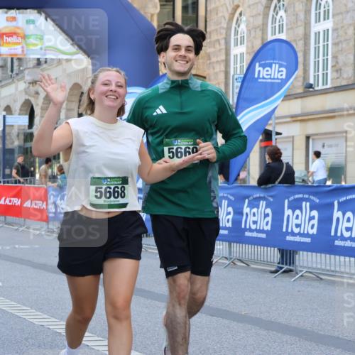 07.09.2025 - BARMER Alsterlauf Strokosch-Dieckow http://msf.ph/oto/8762536 07.09.2025 10:28:25 Ziel 2485, 3542, 3553, 4688, 4689, 4804, 5985 meine-sportfotos.de