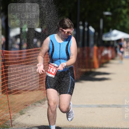 07.09.2025 - 19. Norderstedt Triathlon Michael Strokosch http://msf.ph/oto/8762553 07.09.2025 12:56:42 Laufen 754, 1243 meine-sportfotos.de