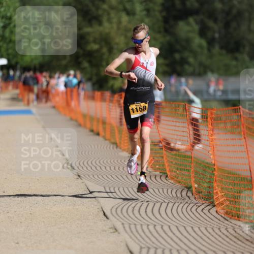 07.09.2025 - 19. Norderstedt Triathlon Michael Strokosch http://msf.ph/oto/8762557 07.09.2025 11:28:12 Laufen 1158 meine-sportfotos.de