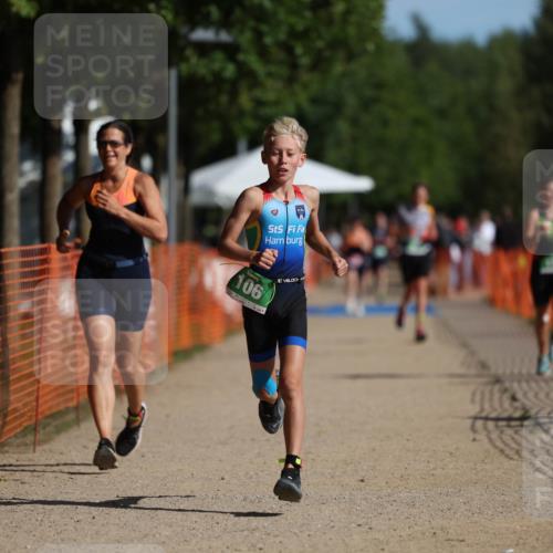 07.09.2025 - 19. Norderstedt Triathlon Michael Strokosch http://msf.ph/oto/8762558 07.09.2025 10:46:53 Laufen 106, 646, 1144 meine-sportfotos.de