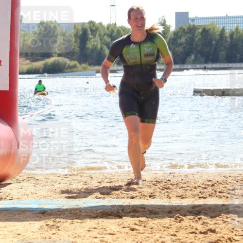 07.09.2025 - 19. Norderstedt Triathlon Luisa Fischer http://msf.ph/oto/8762562 07.09.2025 14:31:43 Schwimmen 1482 meine-sportfotos.de