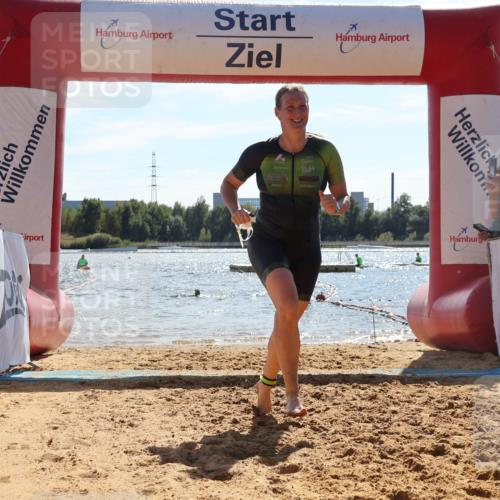 07.09.2025 - 19. Norderstedt Triathlon Luisa Fischer http://msf.ph/oto/8762589 07.09.2025 14:31:45 Schwimmen 1482 meine-sportfotos.de