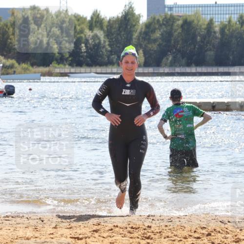07.09.2025 - 19. Norderstedt Triathlon Luisa Fischer http://msf.ph/oto/8762633 07.09.2025 14:33:13 Schwimmen 466 meine-sportfotos.de