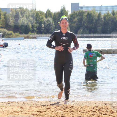 07.09.2025 - 19. Norderstedt Triathlon Luisa Fischer http://msf.ph/oto/8762640 07.09.2025 14:33:13 Schwimmen 466 meine-sportfotos.de