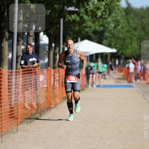 07.09.2025 - 19. Norderstedt Triathlon Michael Strokosch http://msf.ph/oto/8762655 07.09.2025 11:28:33 Laufen 225 meine-sportfotos.de