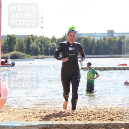 07.09.2025 - 19. Norderstedt Triathlon Luisa Fischer http://msf.ph/oto/8762656 07.09.2025 14:33:15 Schwimmen 466 meine-sportfotos.de
