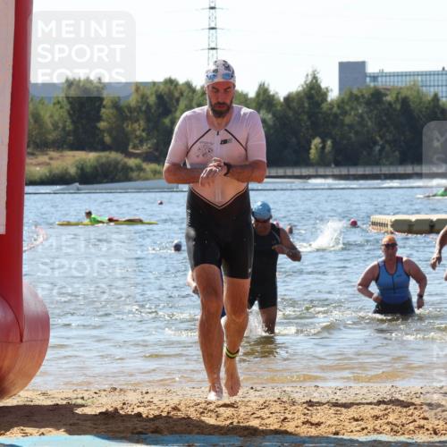 07.09.2025 - 19. Norderstedt Triathlon Luisa Fischer http://msf.ph/oto/8762734 07.09.2025 12:11:38 Schwimmen 175, 187, 307, 1221, 1360, 1374, 1385, 1391 meine-sportfotos.de